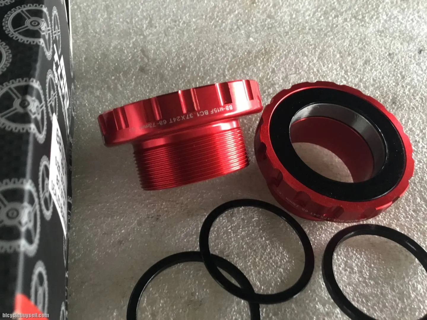 Md Tuned SealBearing BB | BSA30 | Thread @ free pos
