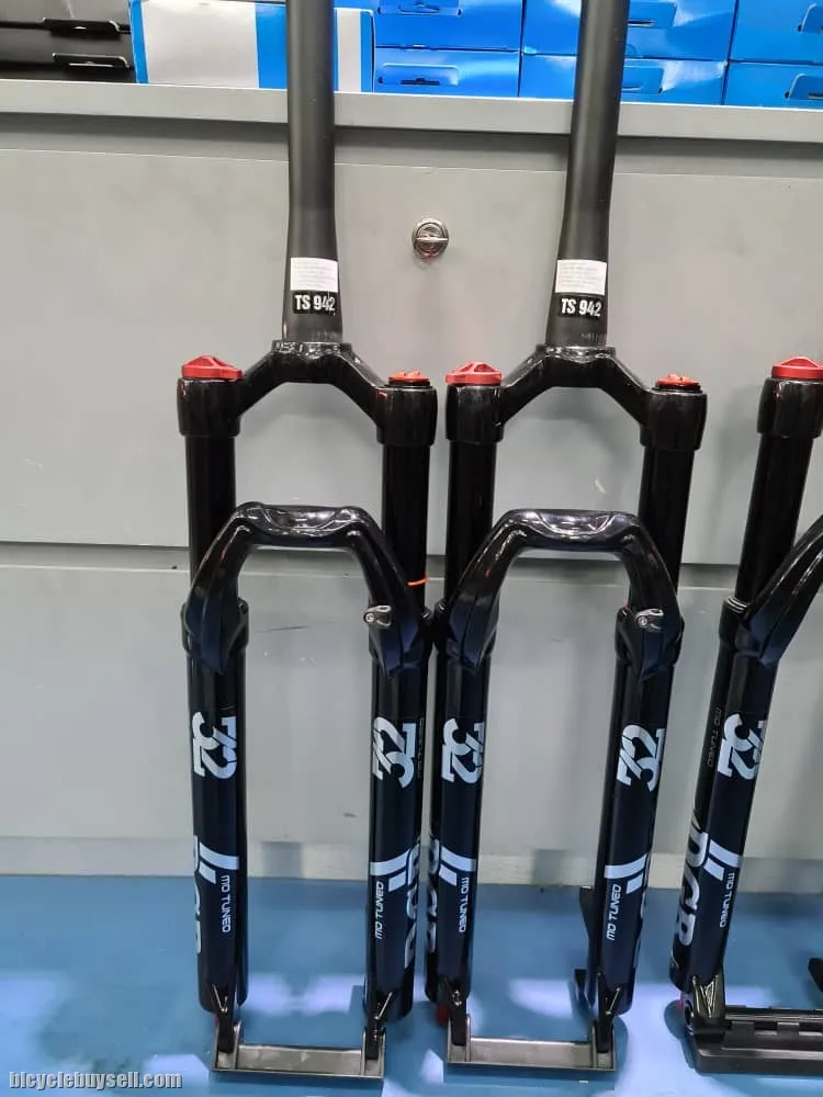 DGB 32 Air Fork (Quick release) 100mm -29er-