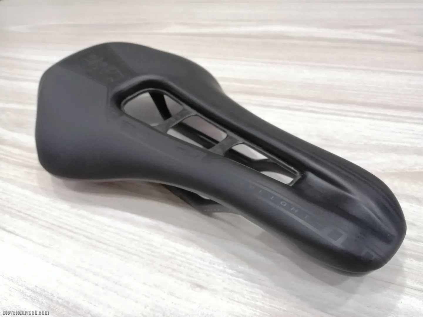 Pro Stealth Superlight Saddle 142mm