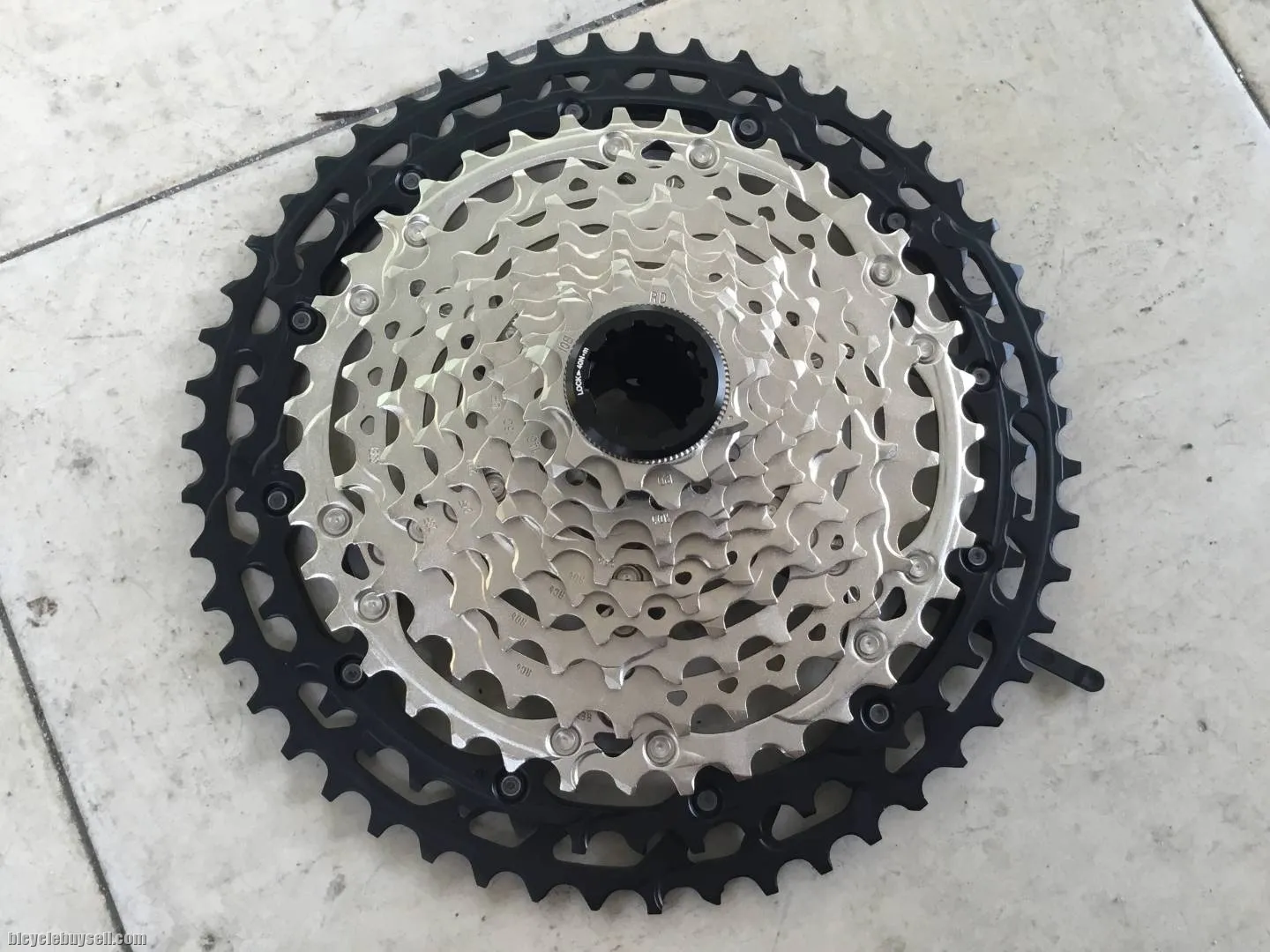 Shimano XT M8100 MS Caset 10-51T 12speed  -- free courier