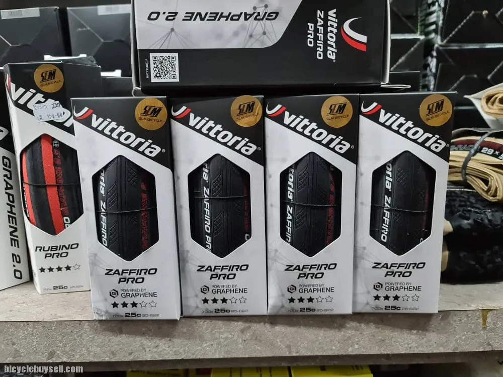 Vittoria Zaffiro Pro (Graphene) (700-25c)