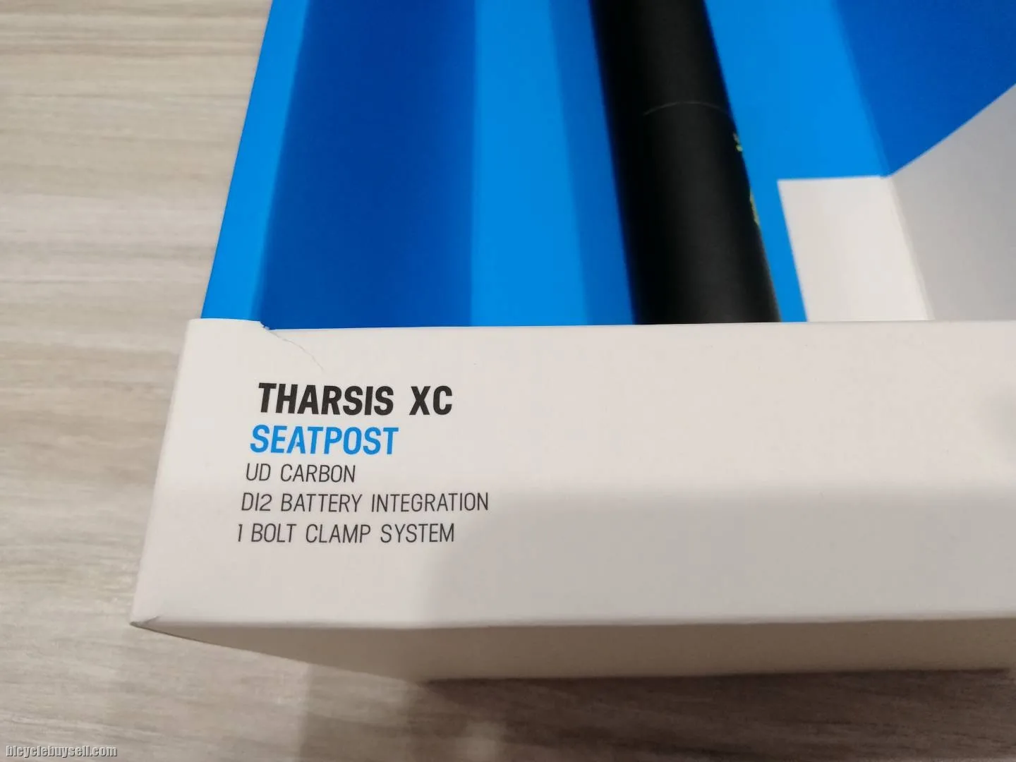 Pro Tharsis XC Di2 27.2mm x 400mm Carbon Seatpost