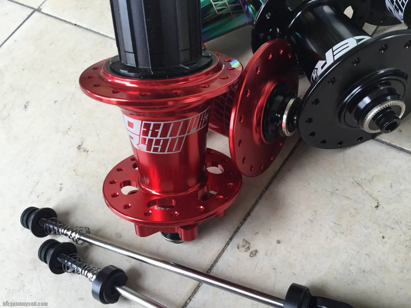Koozer XM490 PRO Hubs 32H - free courier