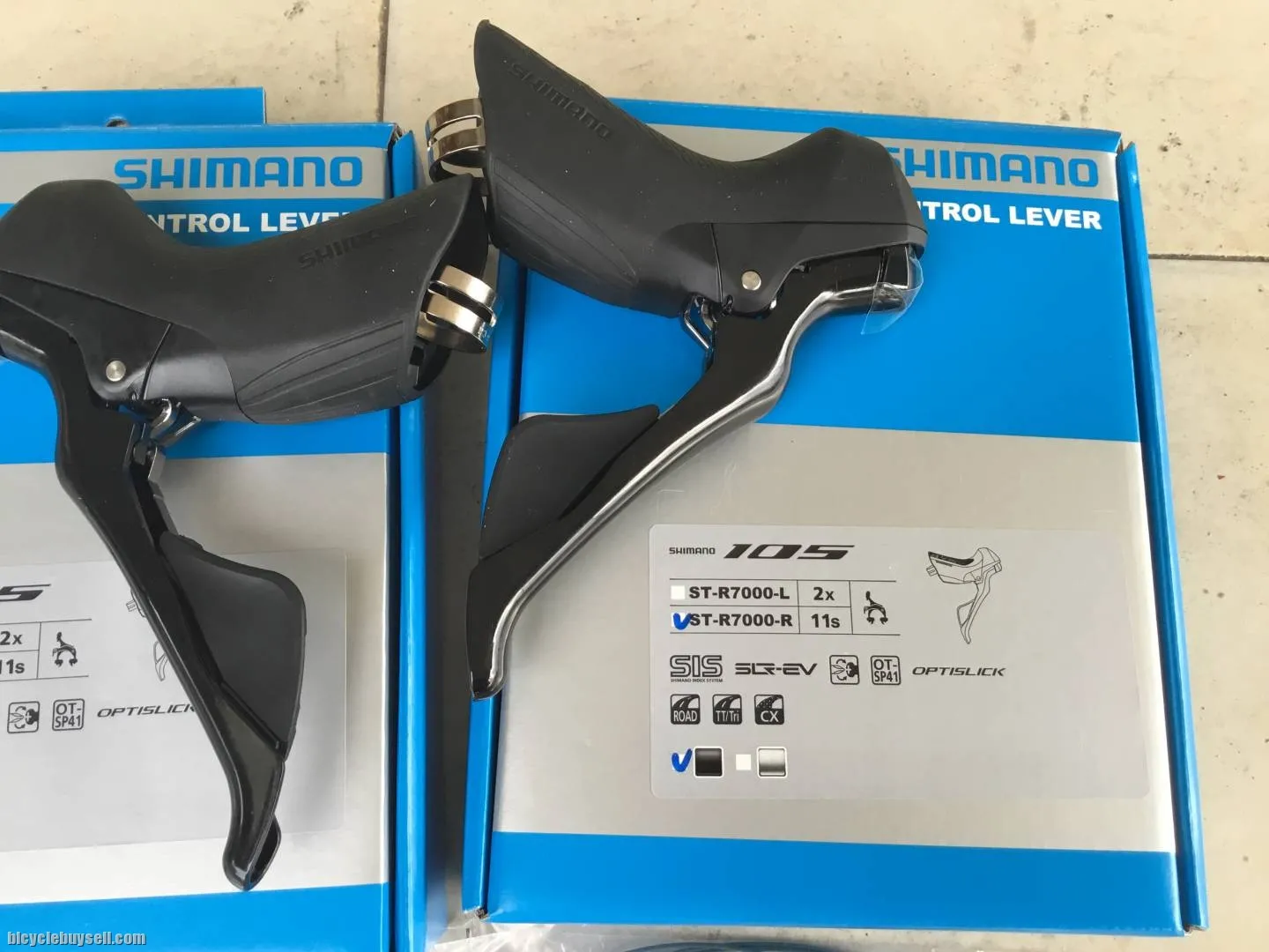 SHIMANO 105 R7000 Shifter 2x11-speed -- free Courier