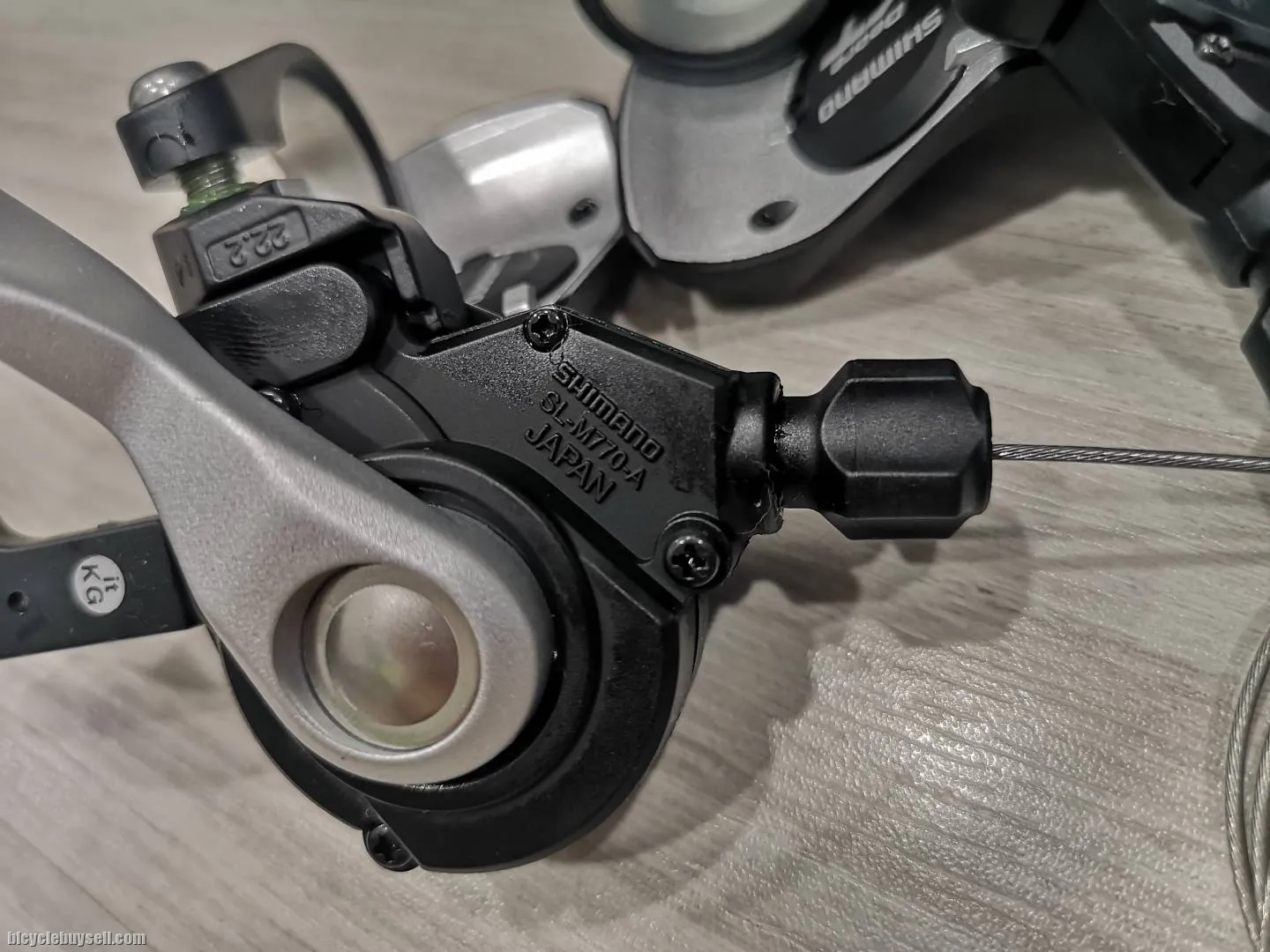 Shimano XT M770 3 x 9 Speed Shifter