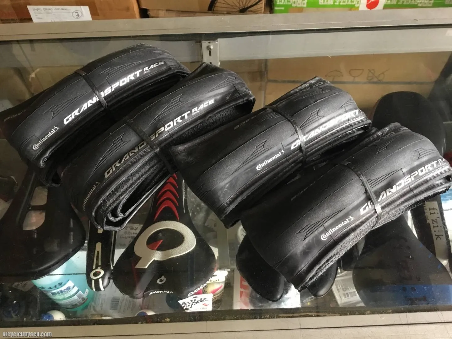 Continental Grand Sport Race Road Tires 28c / 1pair (free pos w.m)