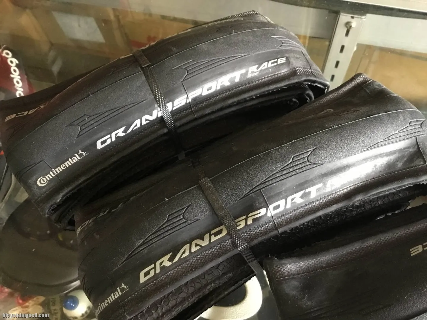 Continental Grand Sport Race Road Tires 28c / 1pair (free pos w.m)