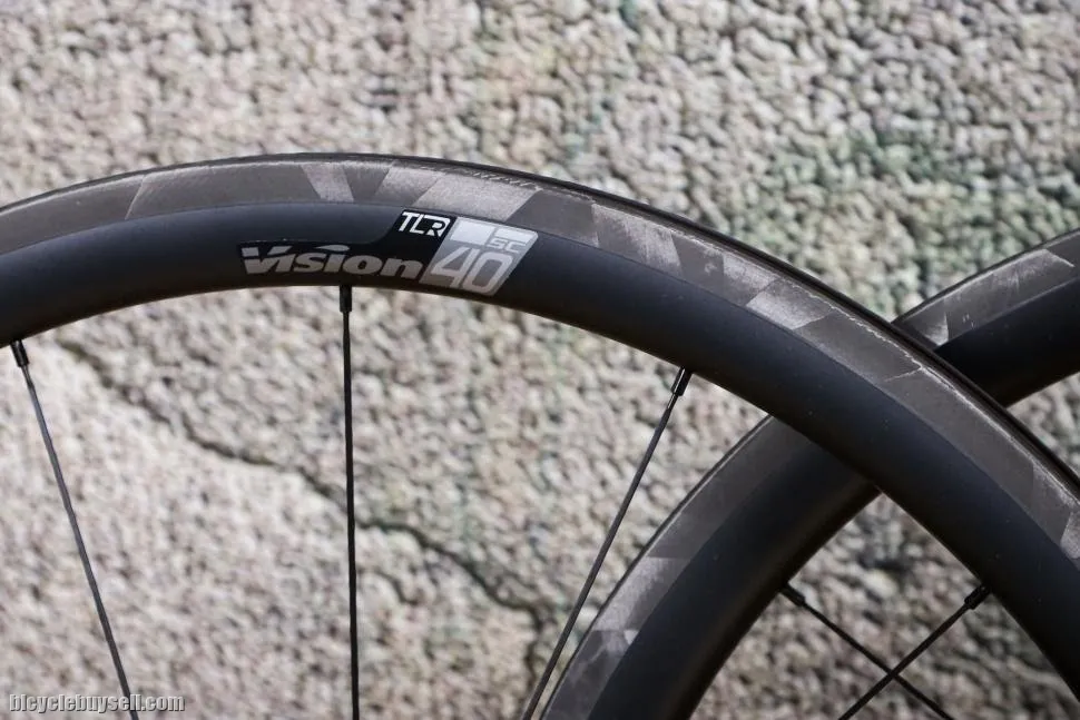 Vision TLR 40 SC (Carbon Wheelset) Brand New !!