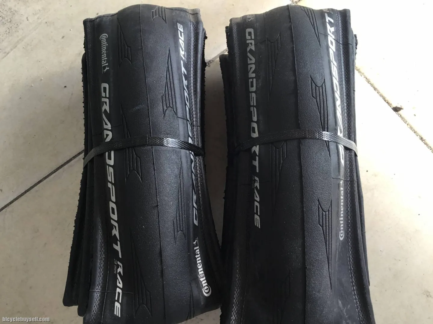 Continental Grand Sport Race 700x28c Tires - 1set - free courier