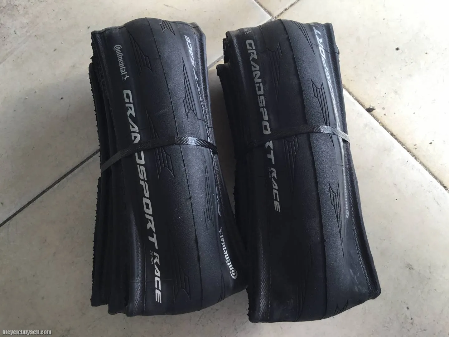 Continental Grand Sport Race 700x28c Tires - 1set - free courier