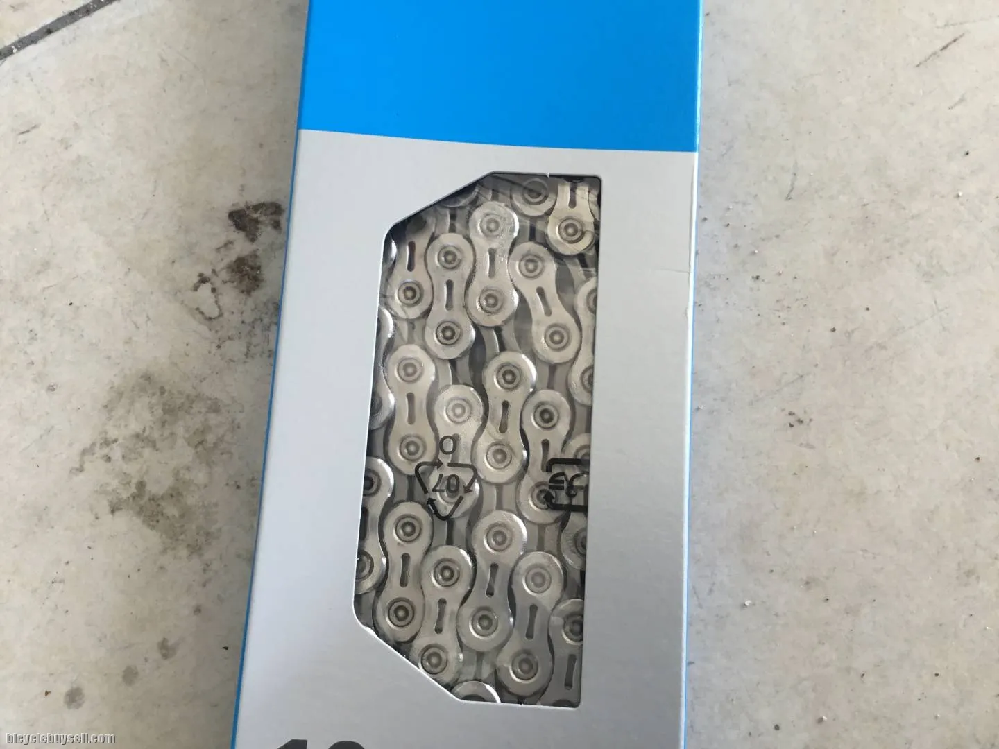 Shimano Ultegra Chain 10speed - free courier