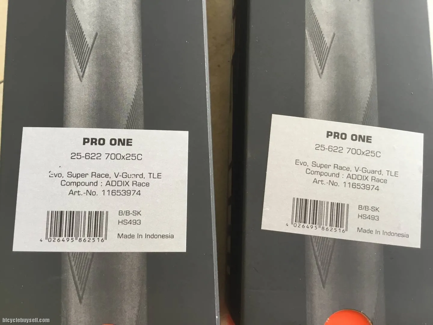 Schwalbe Pro One Tubeless Tire 700x25c - 1Set - free courier