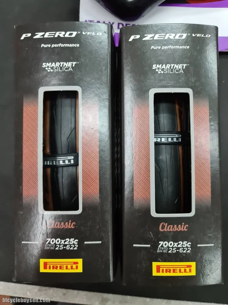 Pirelli P-Zero Velo Classic (700x25c) Tires (2023 model) ! Brand New !!