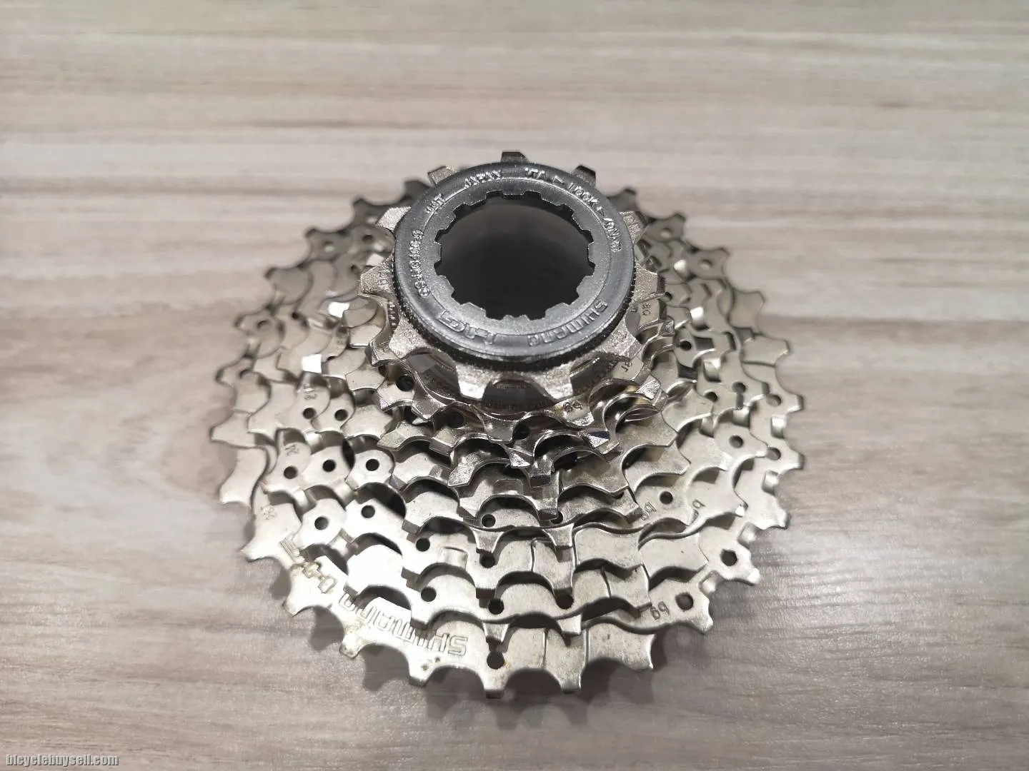 Shimano CS- HG400 11-28t Road/Foldy 9 Speed Cassette
