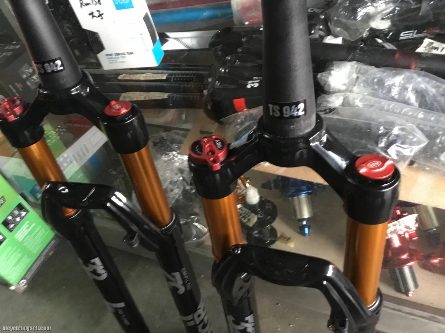 DGB 29er Pro 32 Air Forks Taiwan (free pos w.m)