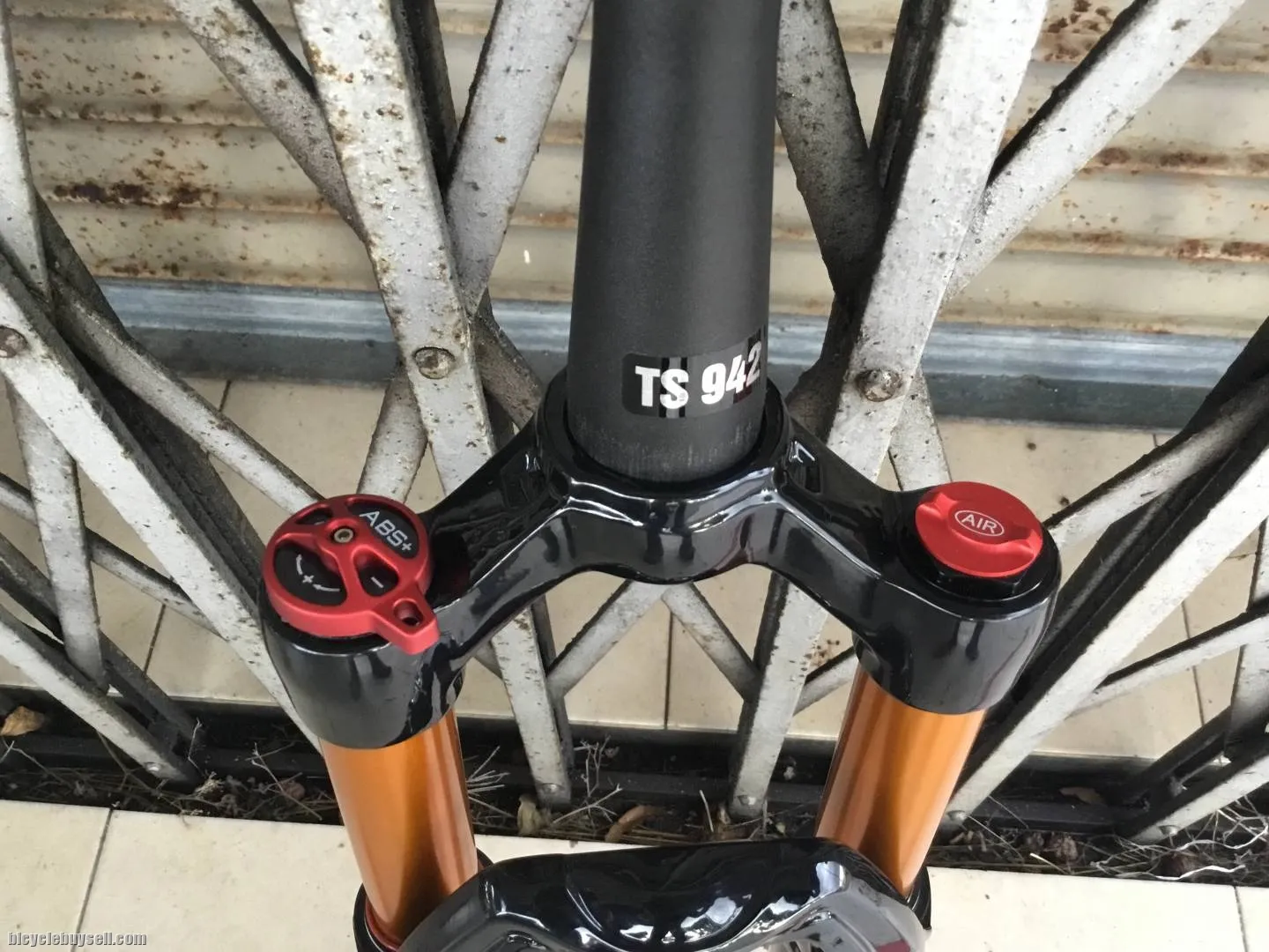 DGB 32 PRO 27.5 Air Forks -- free courier