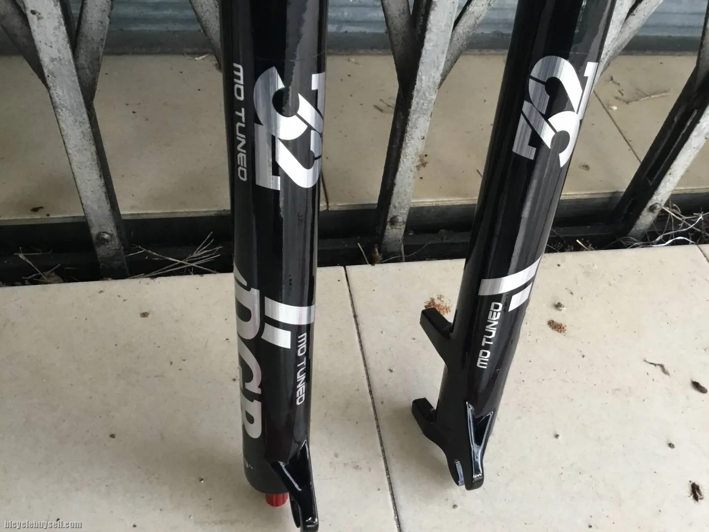 DGB 32 PRO 27.5 Air Forks -- free courier