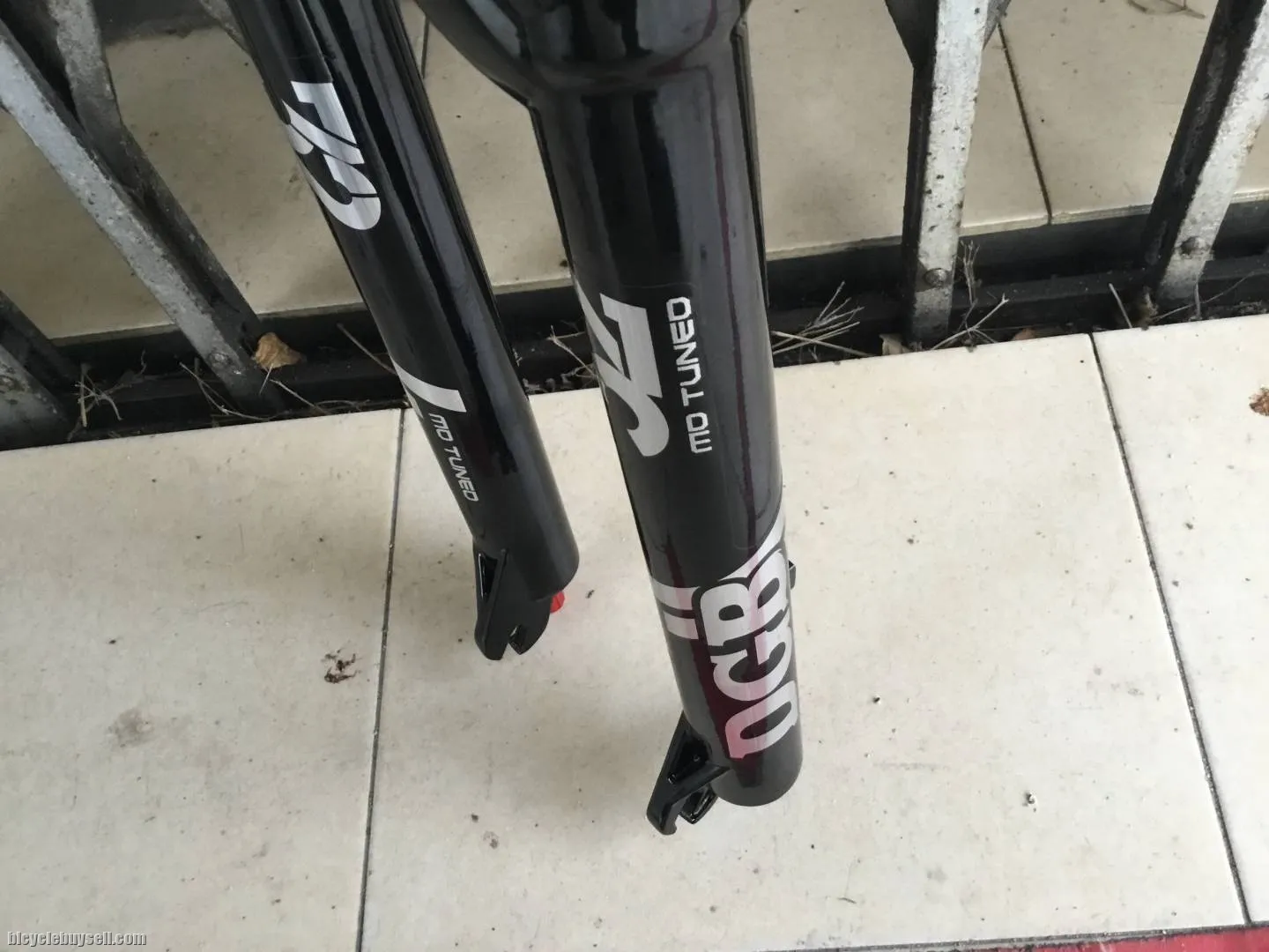 DGB 32 PRO 27.5 Air Forks -- free courier