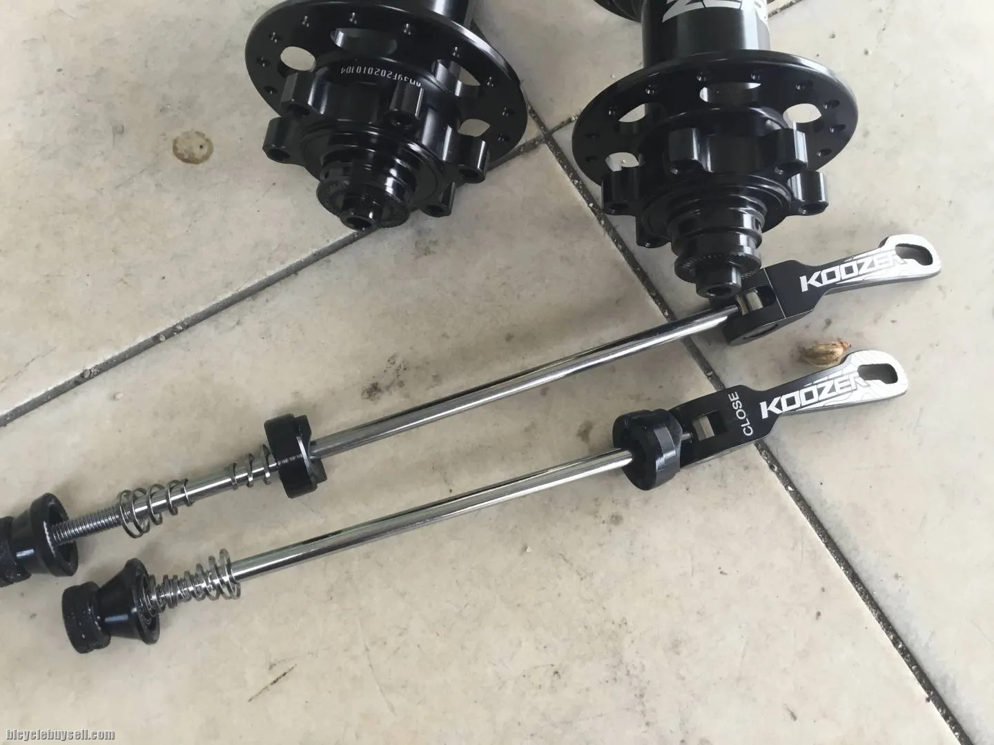 Koozer XM390 Pro Hubs MTB 32H | QR -- free courie