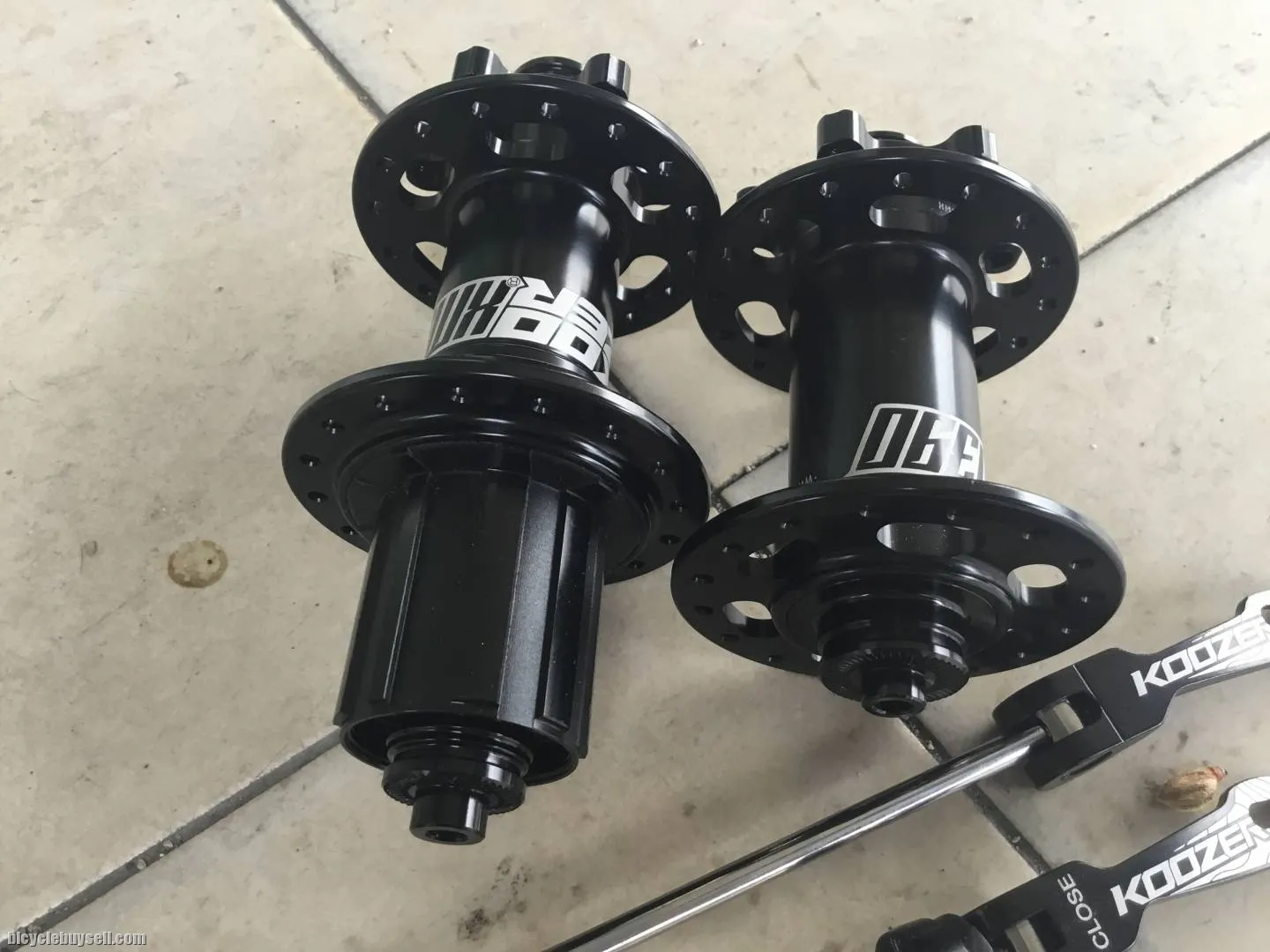 Koozer XM390 Pro Hubs MTB 32H | QR -- free courie