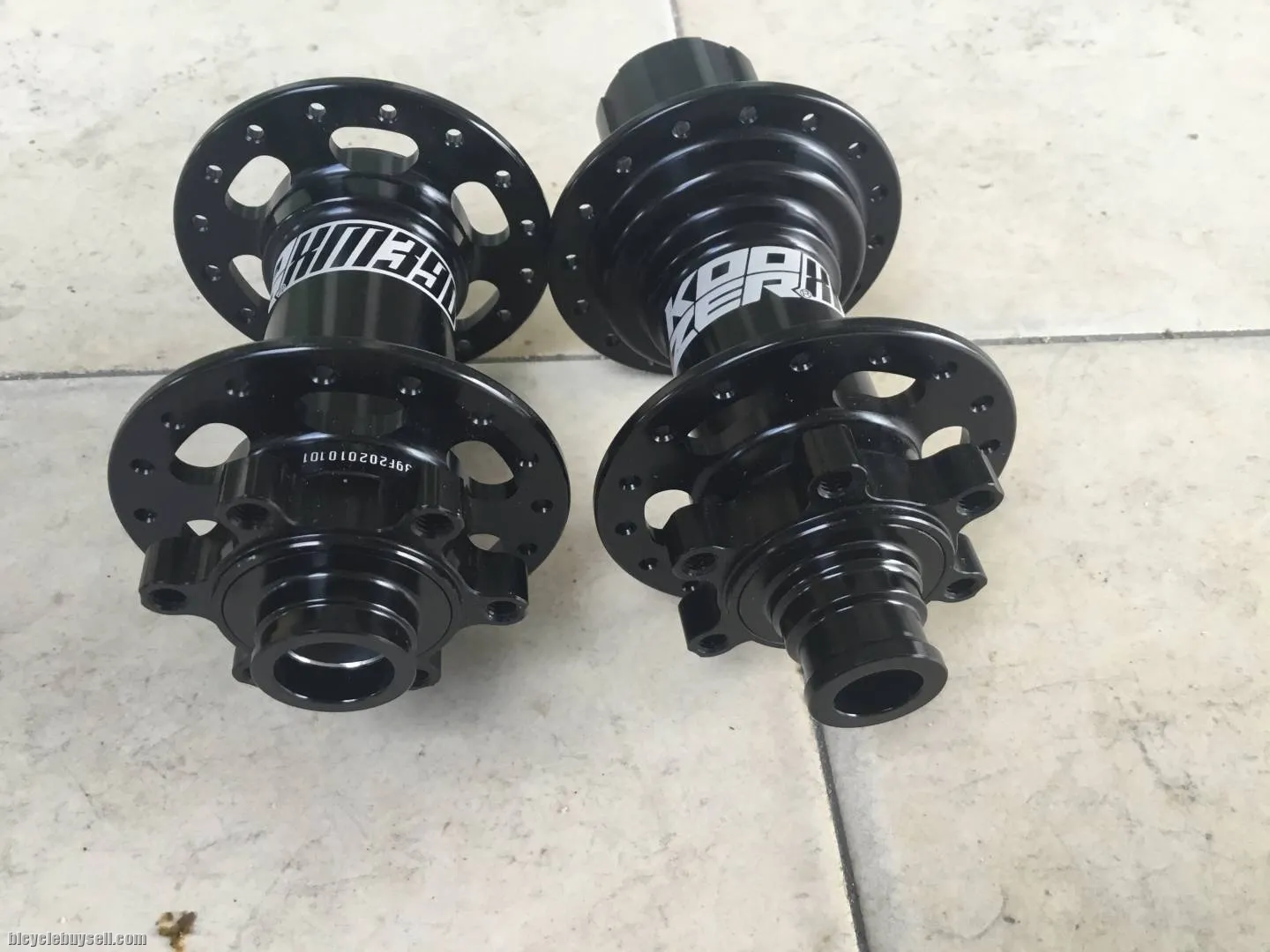 Koozer XM390 Pro Hubs MTB 32H | QR -- free courie