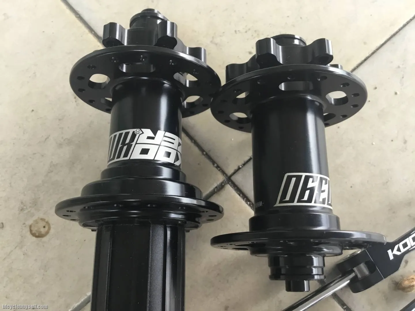 Koozer XM390 Pro Hubs MTB 32H | QR -- free courie