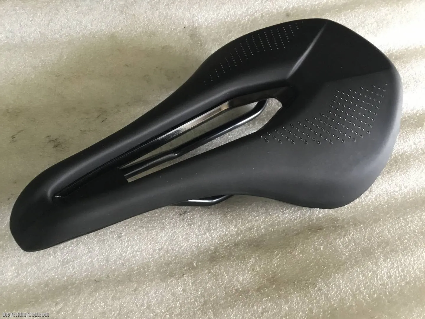 Pro Saddles Wide/Big Flow/Comfort  @ free pos
