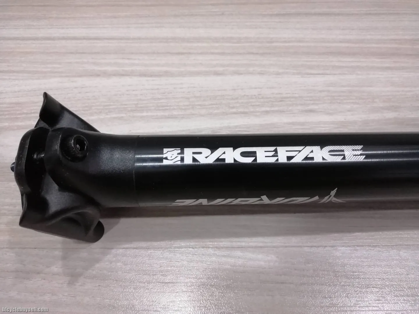 RaceFace Turbine 31.6 x 400mm Seatpost