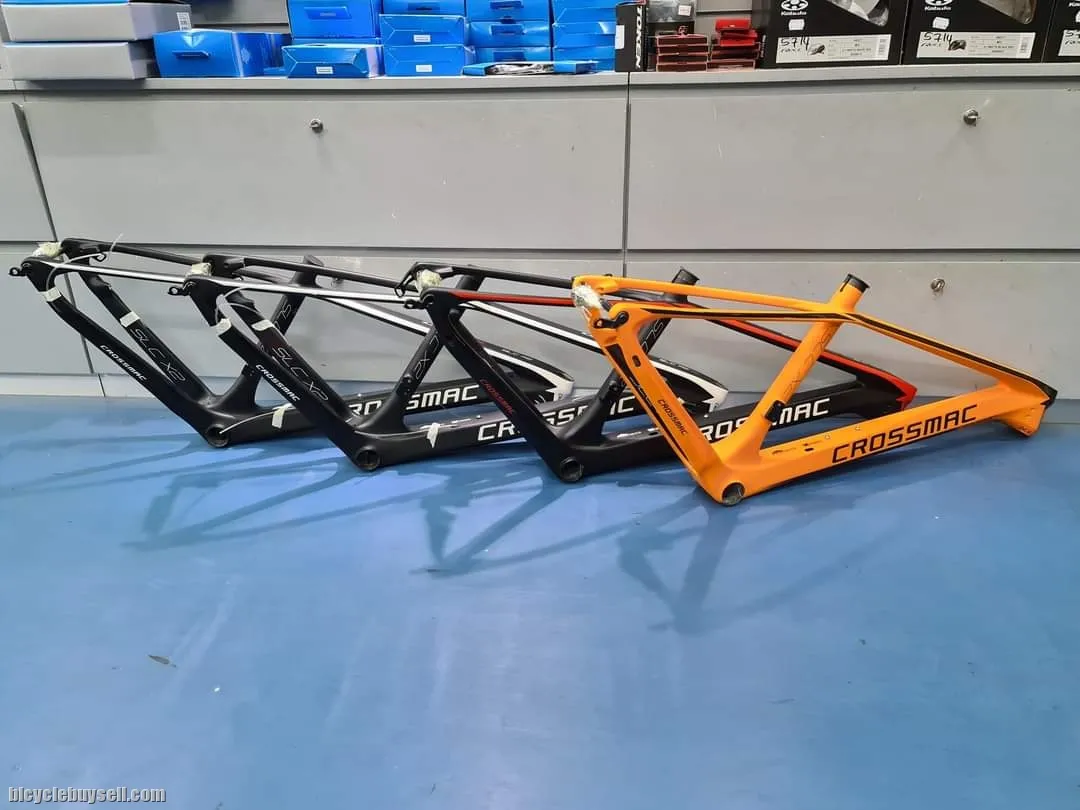 Crossmac SLC X2 (27.5er) Carbon Frame (NonBoost)(16inch) 1.2kg Brand New !!!
