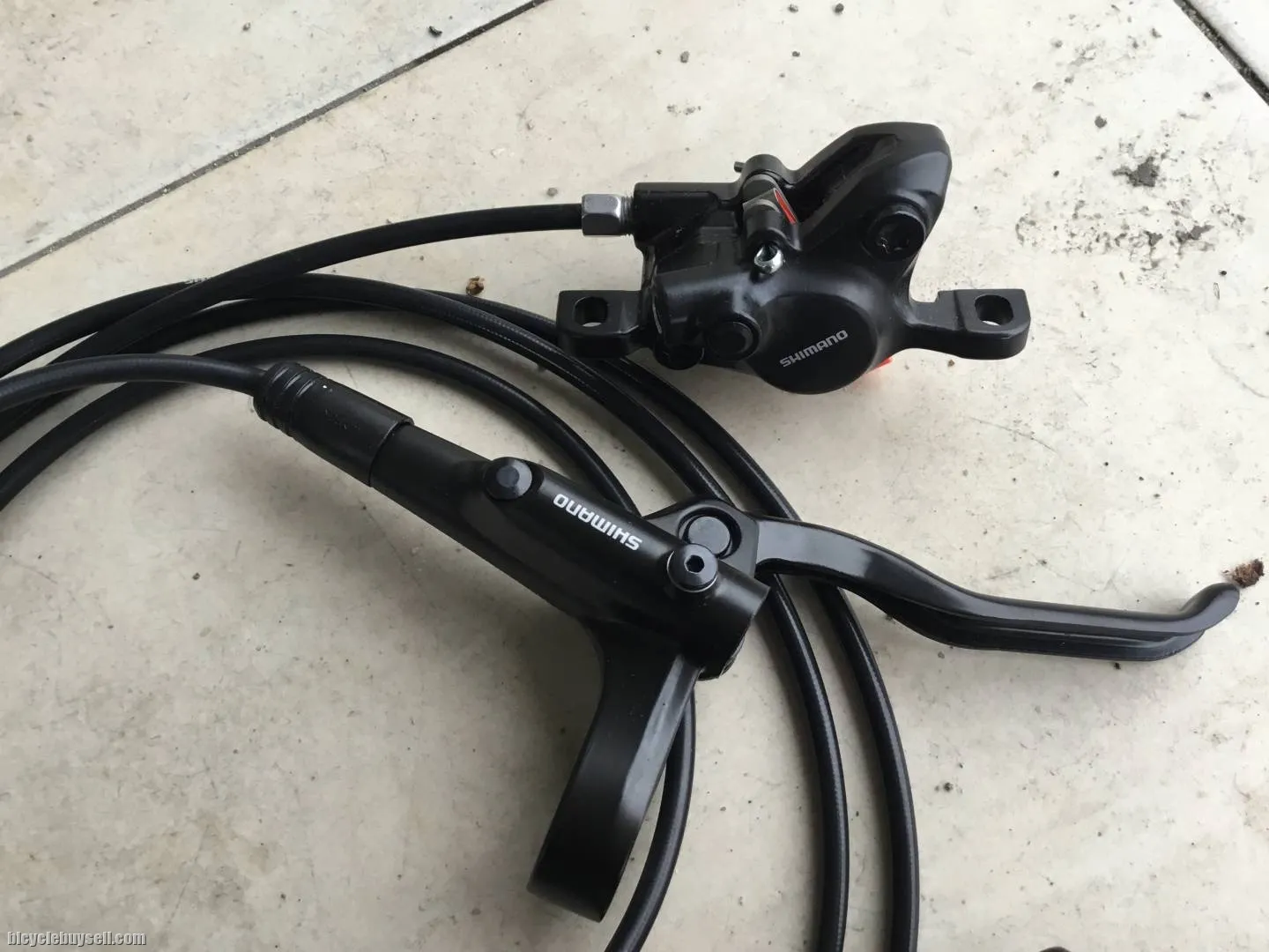 Shimano hidaulic brake M200 -- free Courier