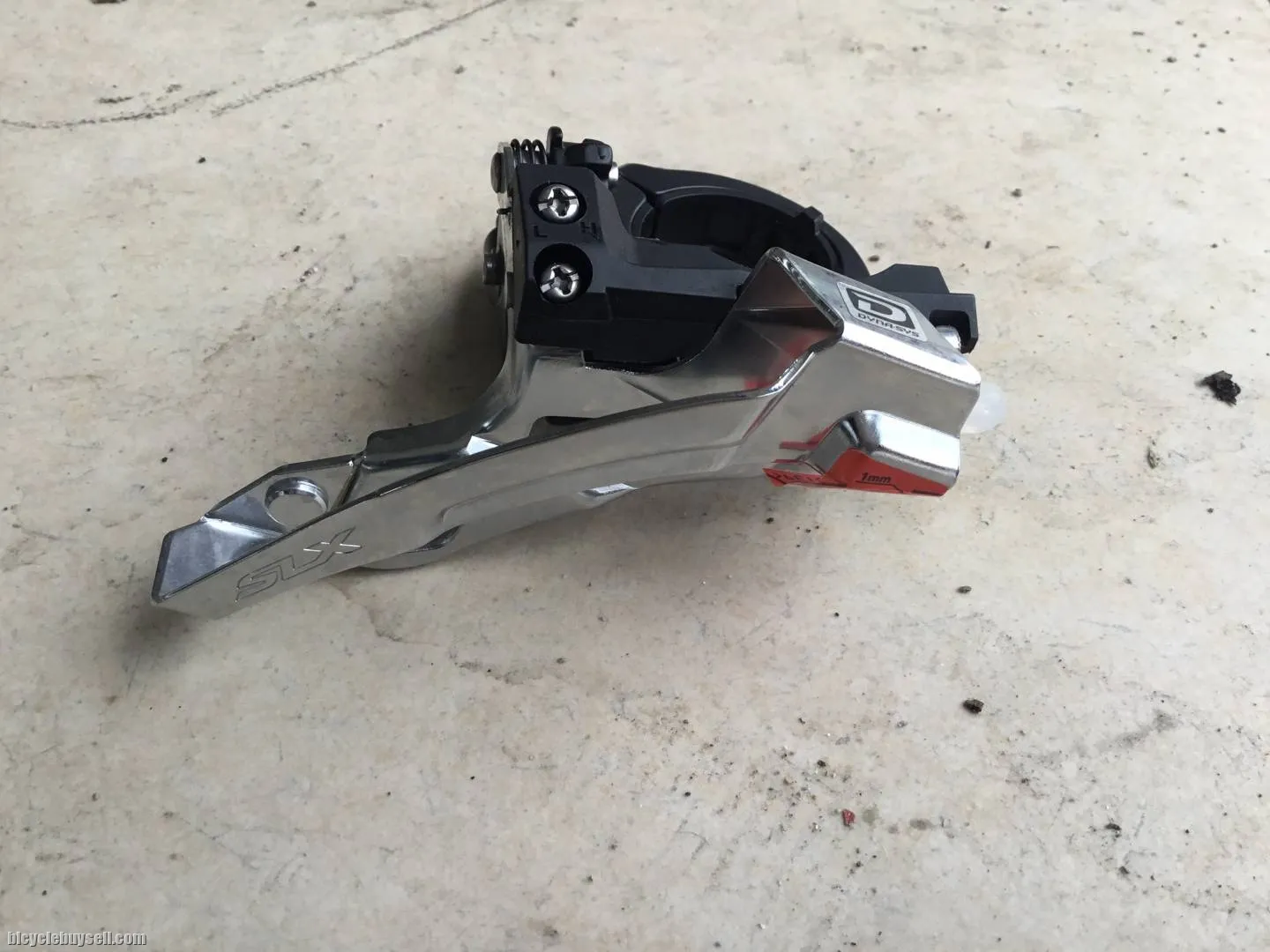 Shimano SLX 3x10s Front Deraileur(Low Clamp) Japan -- free courier