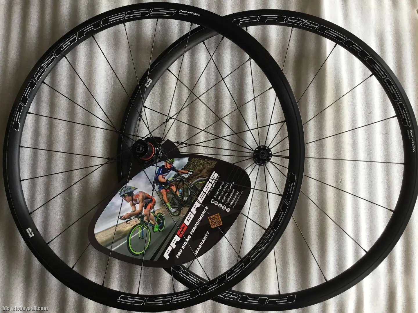 Progress Phantom AirPlus Road Tubeless Wheelset @ free pos