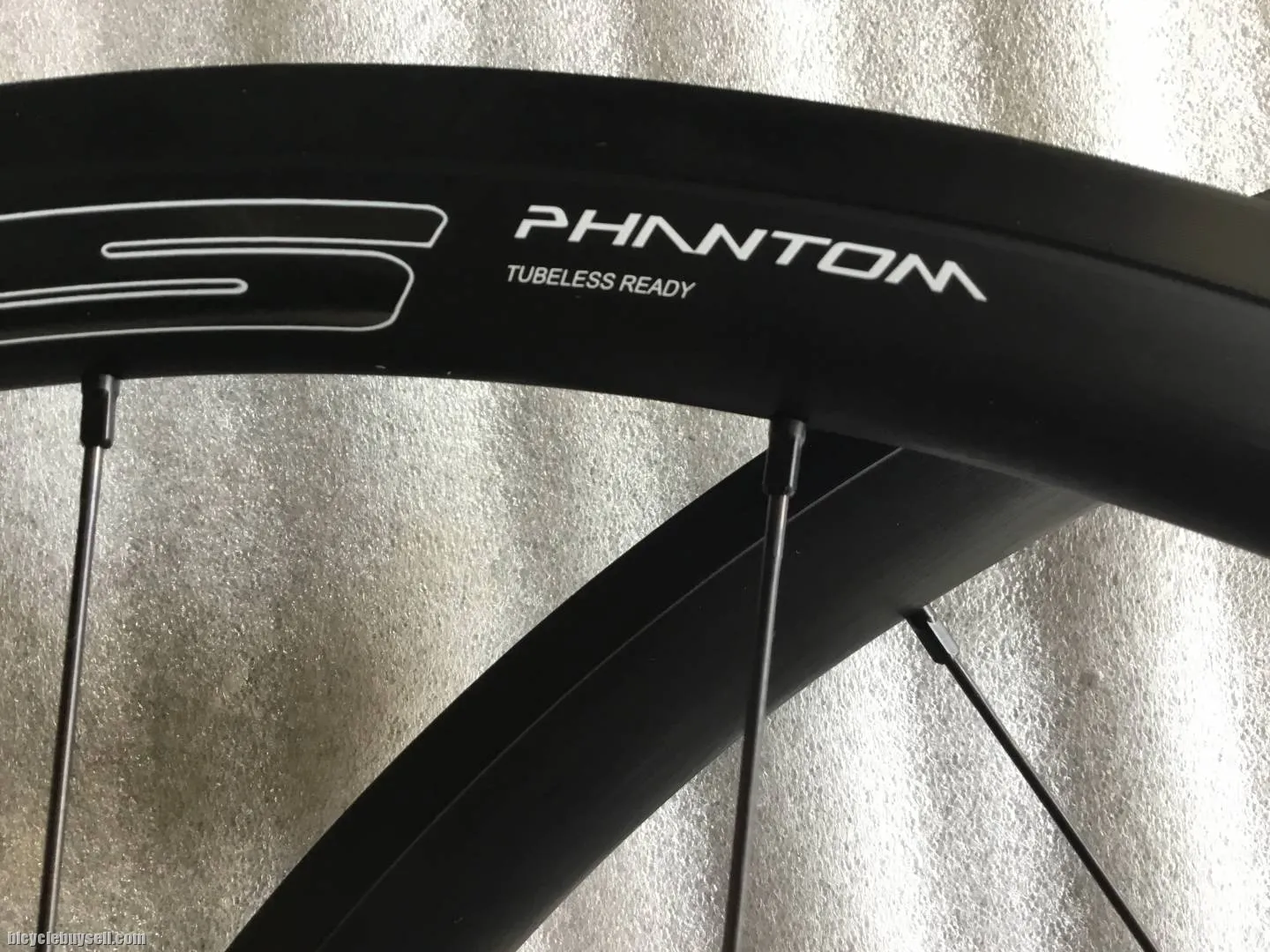 Progress Phantom AirPlus Road Tubeless Wheelset @ free pos