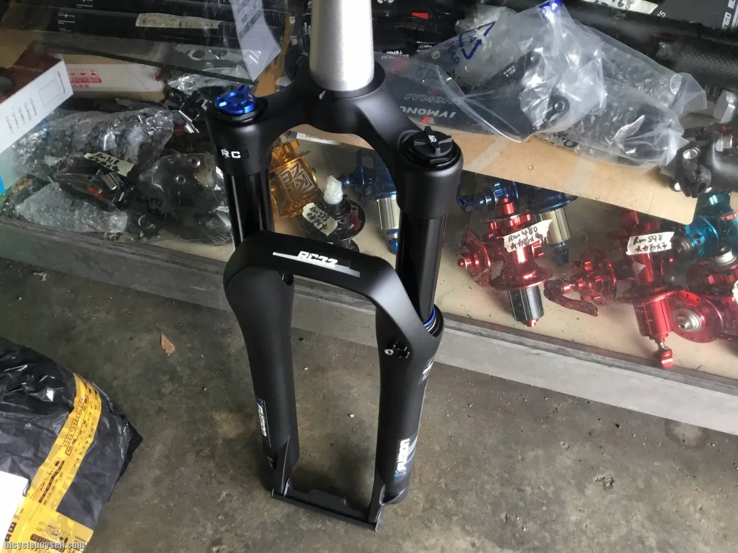 X-Fusion RC32 27.5" Air Fork / Taiwan Made (free pos w.m)