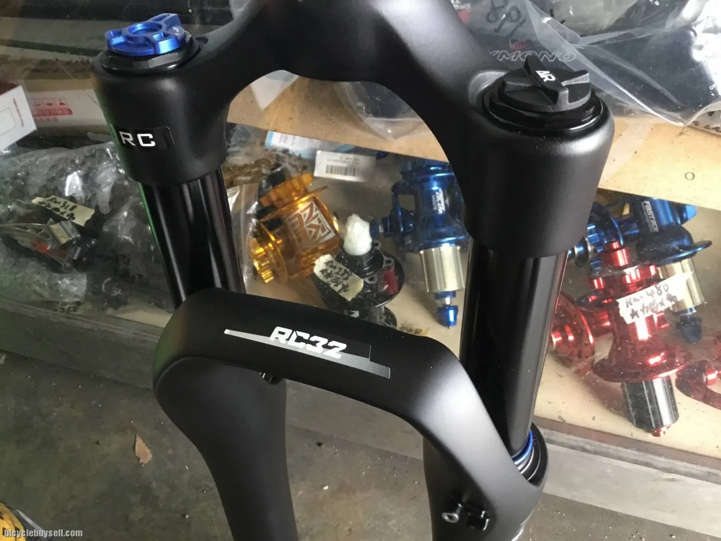 X-Fusion RC32 27.5" Air Fork / Taiwan Made (free pos w.m)