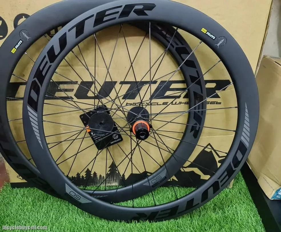 Deuter Carbon F3 Disc Ceramic Bearing 50mm Clincher ( Brand New !!!)