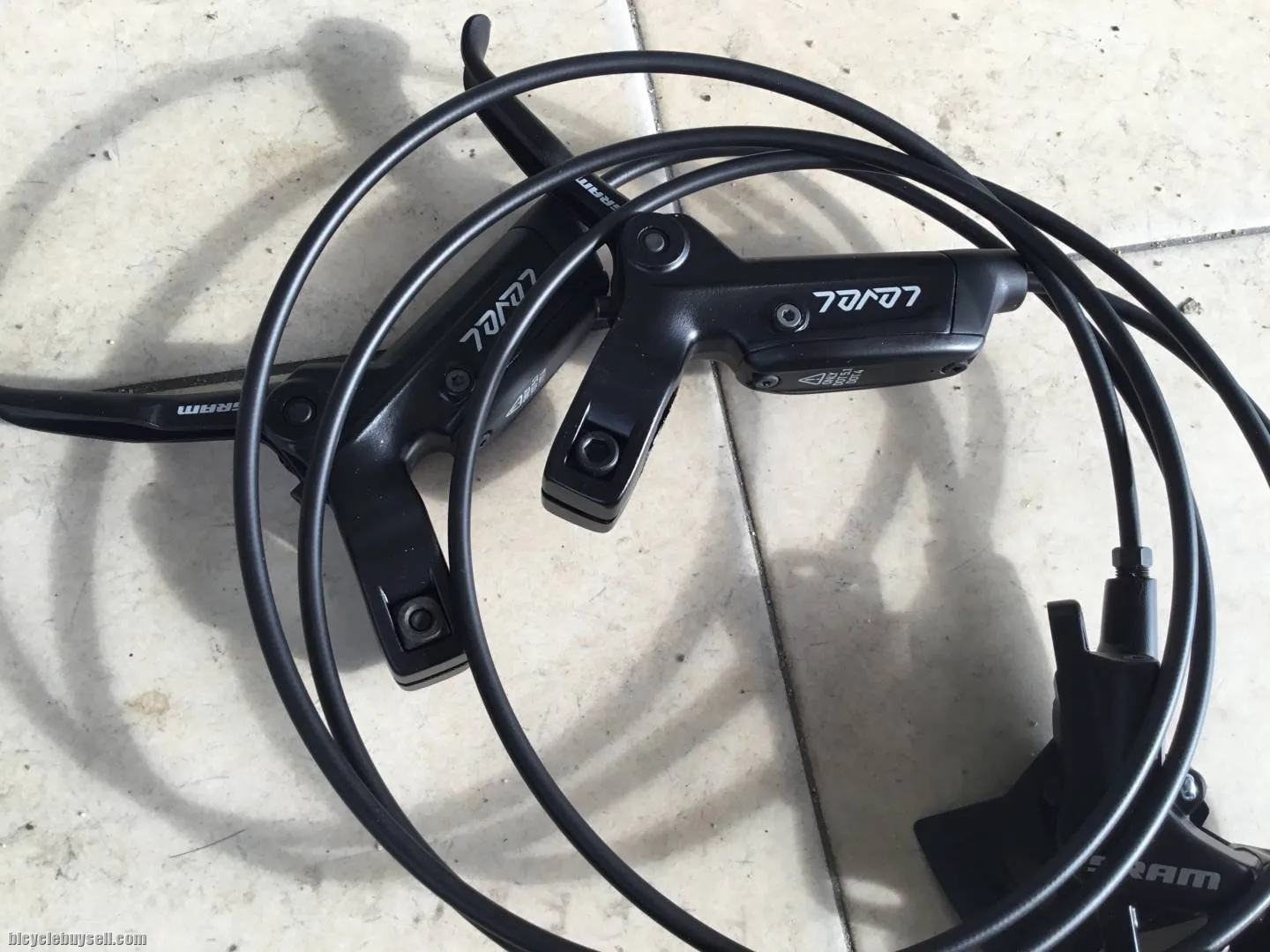 Sram LEVEL Pro Hidaulic Brakeset - free courier