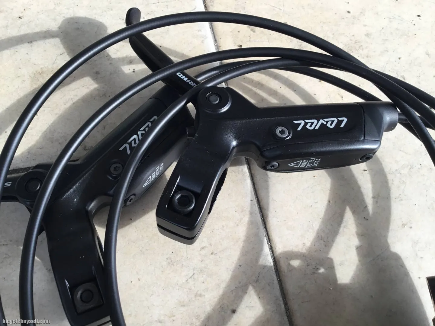 Sram LEVEL Pro Hidaulic Brakeset - free courier