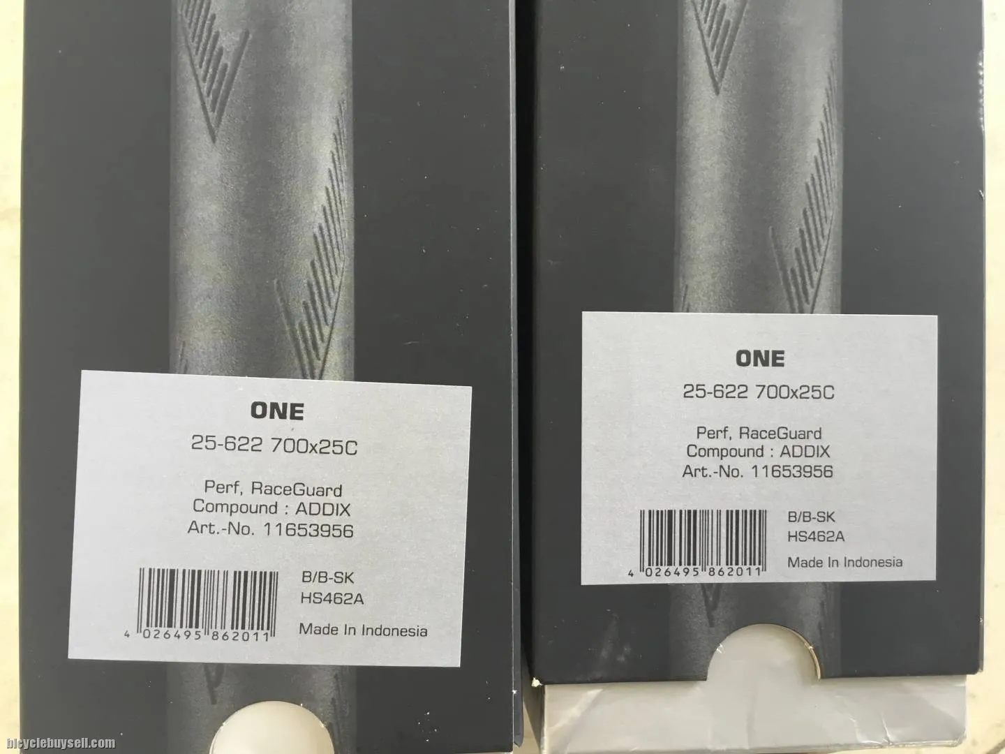 Schwalbe One 700/25c Tires 1Pair - Folding Bead - One For All  -- free courier