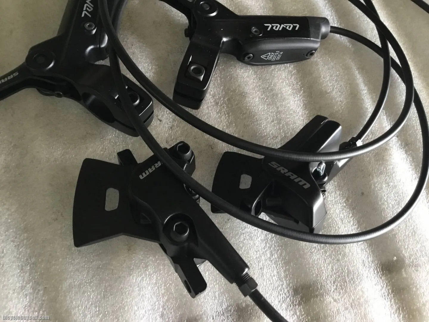 Sram LEVEL Performance Brakset @ free pos