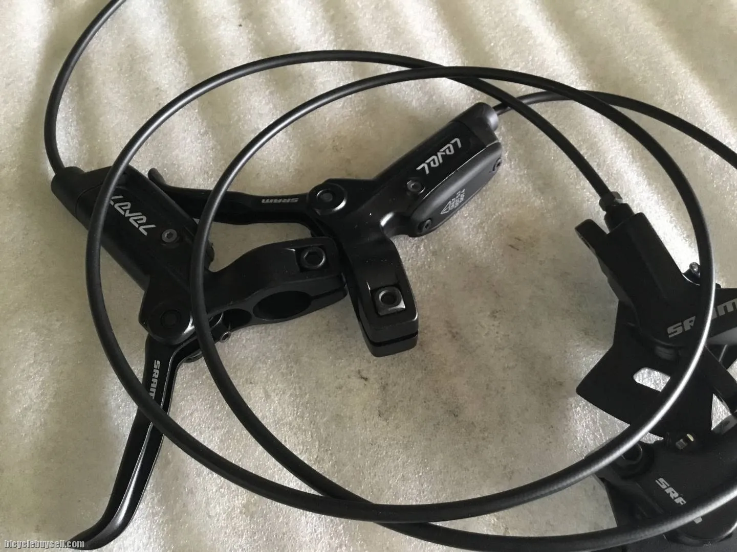 Sram LEVEL Performance Brakset @ free pos