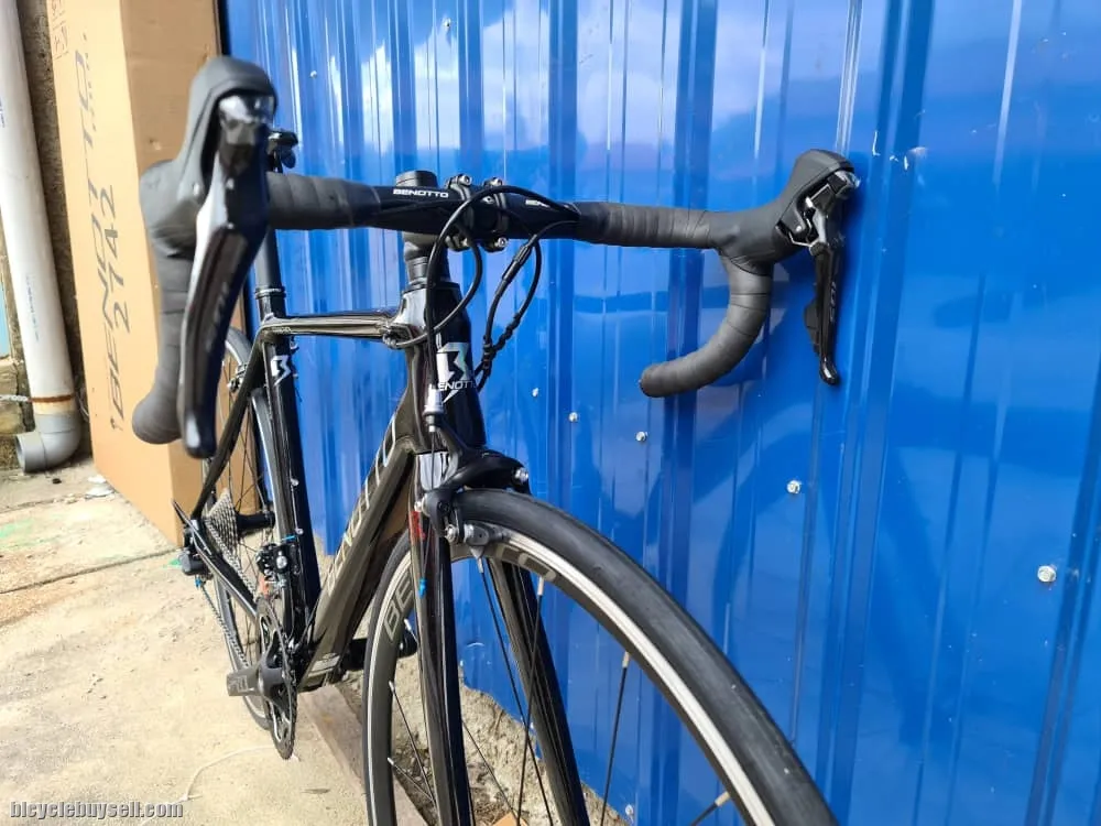 Benotto R100 Carbon Roadbike -105;R7000- (Brand New !!!)