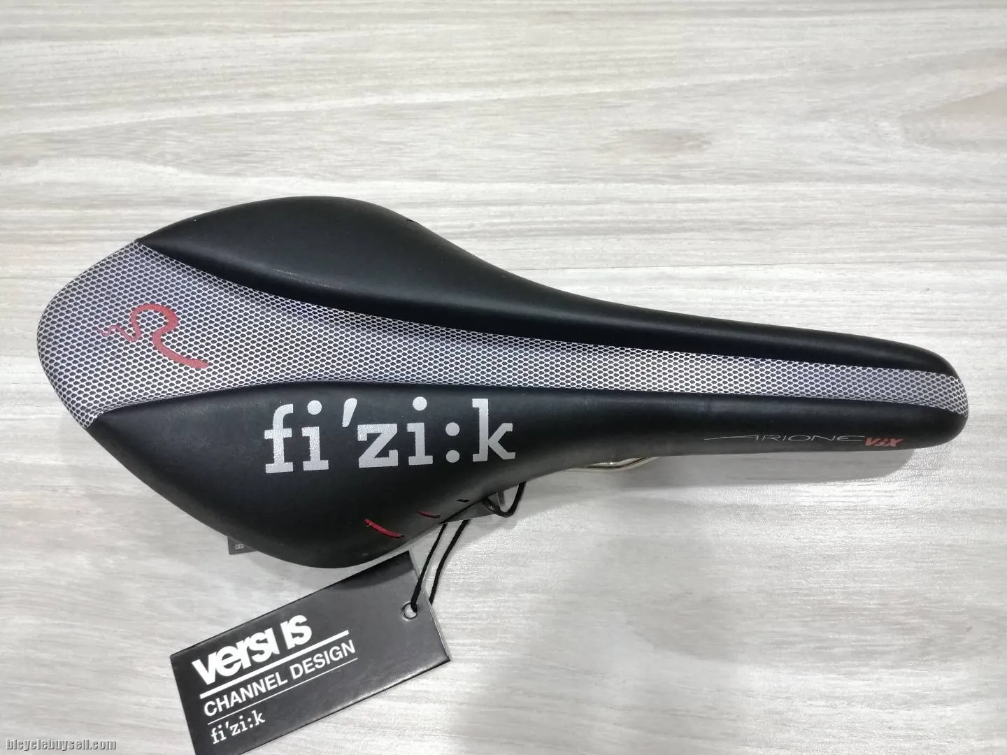 Fizik Arione VSX Kium Rail Saddle
