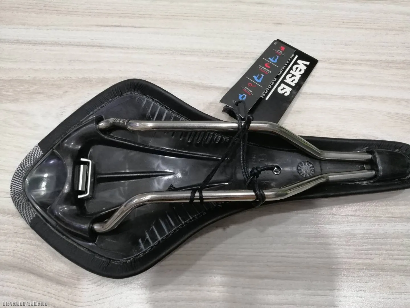 Fizik Arione VSX Kium Rail Saddle