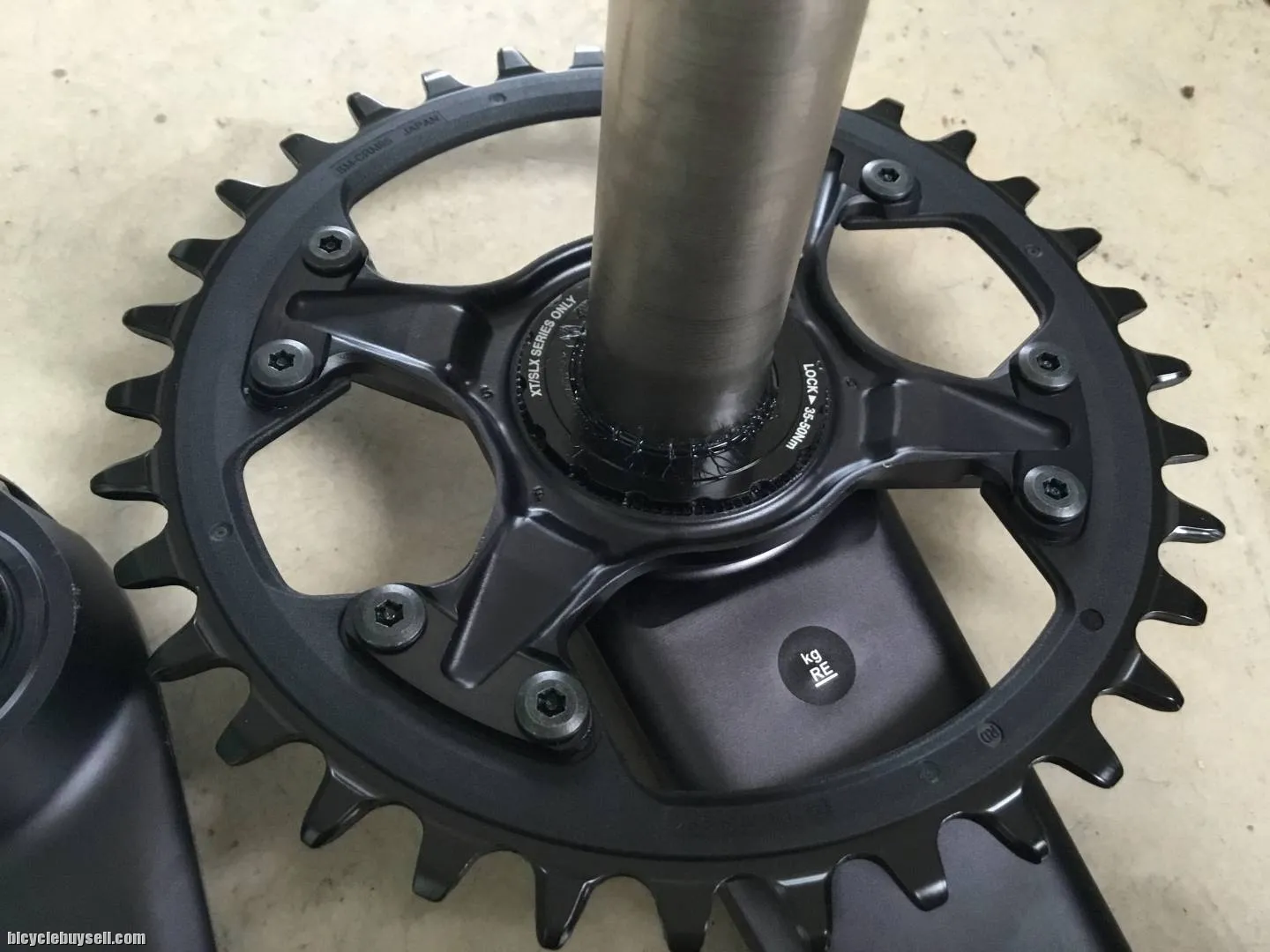 Shimano XT M8100 Crankset 1x12speed - Japan -- free courier