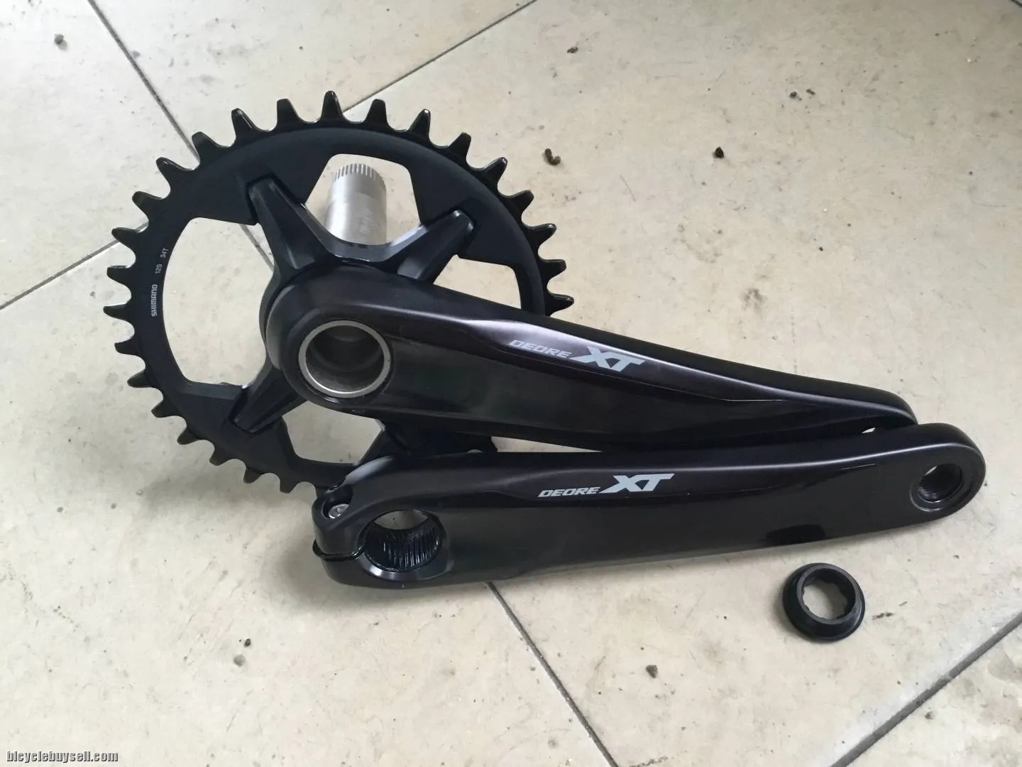 Shimano XT M8100 Crankset 1x12speed - Japan -- free courier