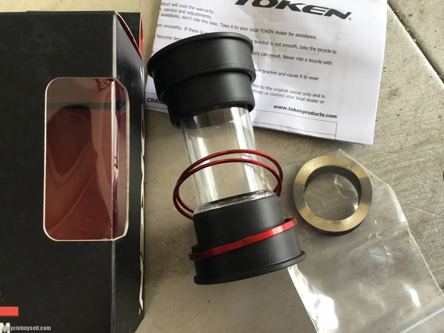 Token TBT Ceramic BB Pressfit BB86/41mm -- free courier