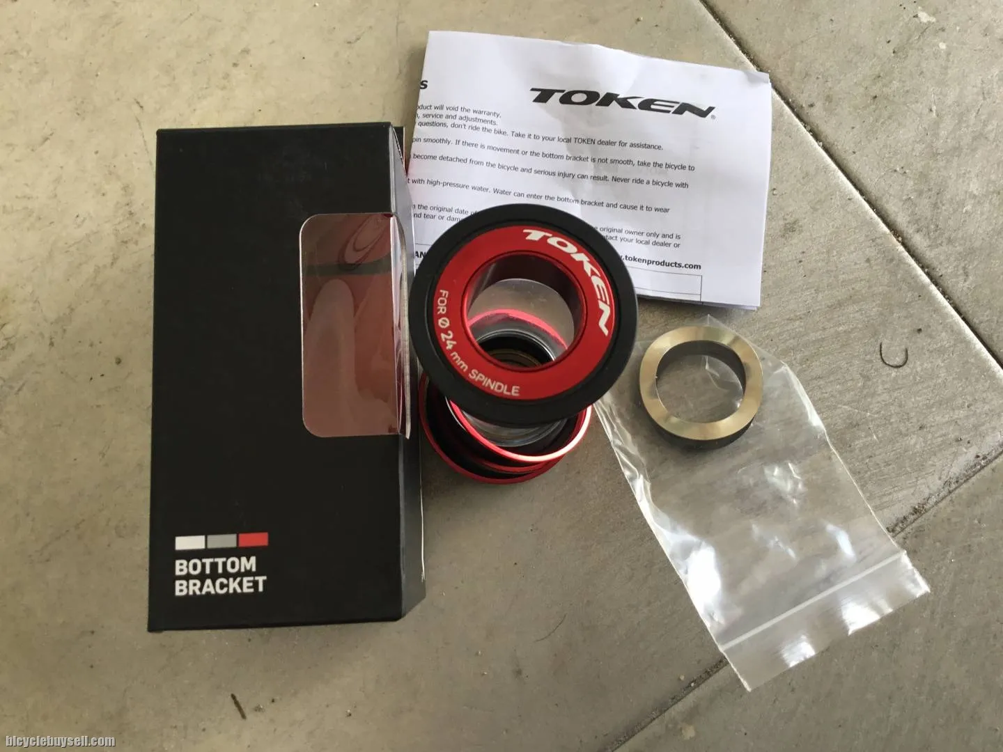 Token TBT Ceramic BB Pressfit BB86/41mm -- free courier