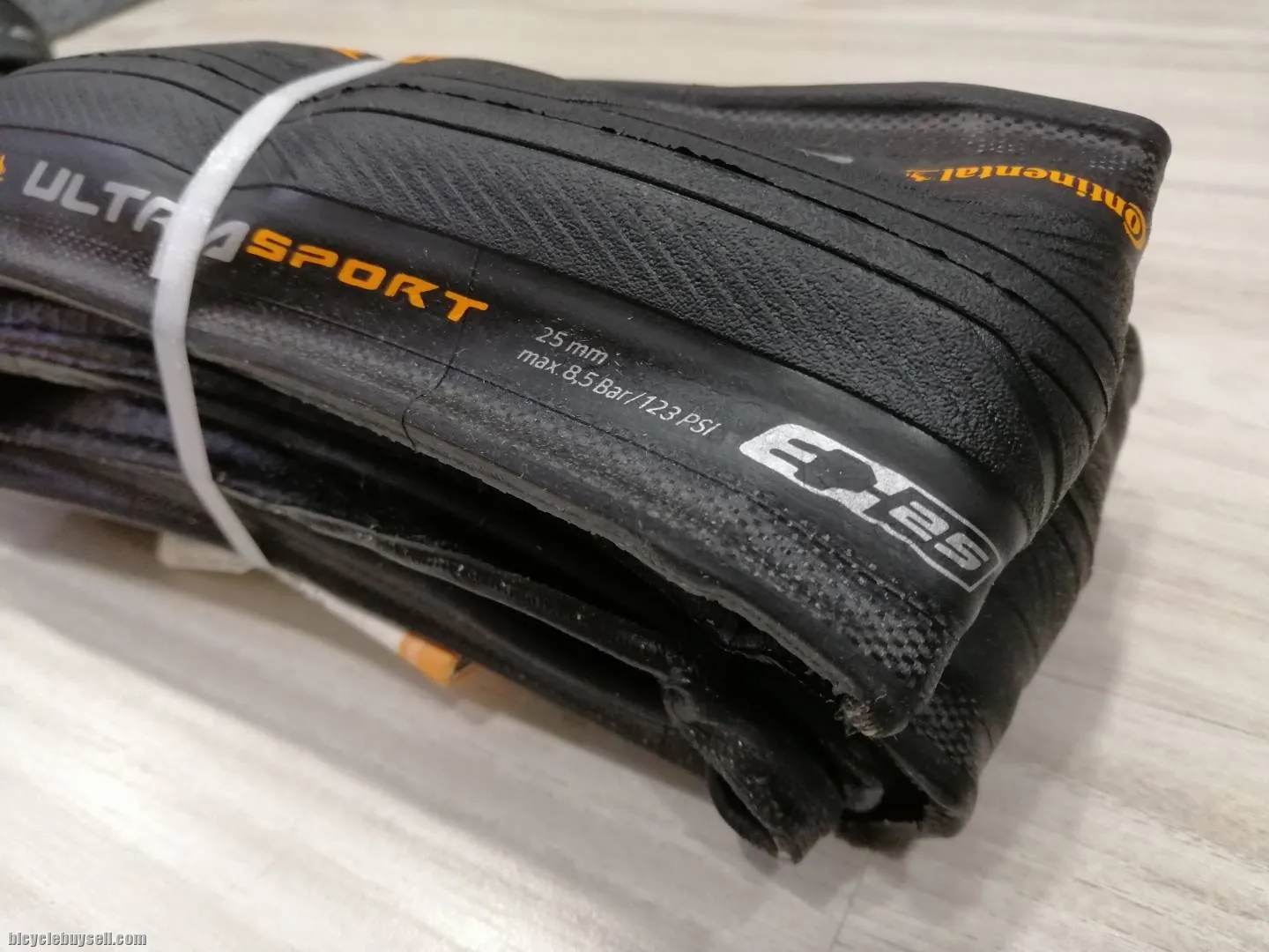 Continental Ultra Sport 3 Road Tire 700x25c