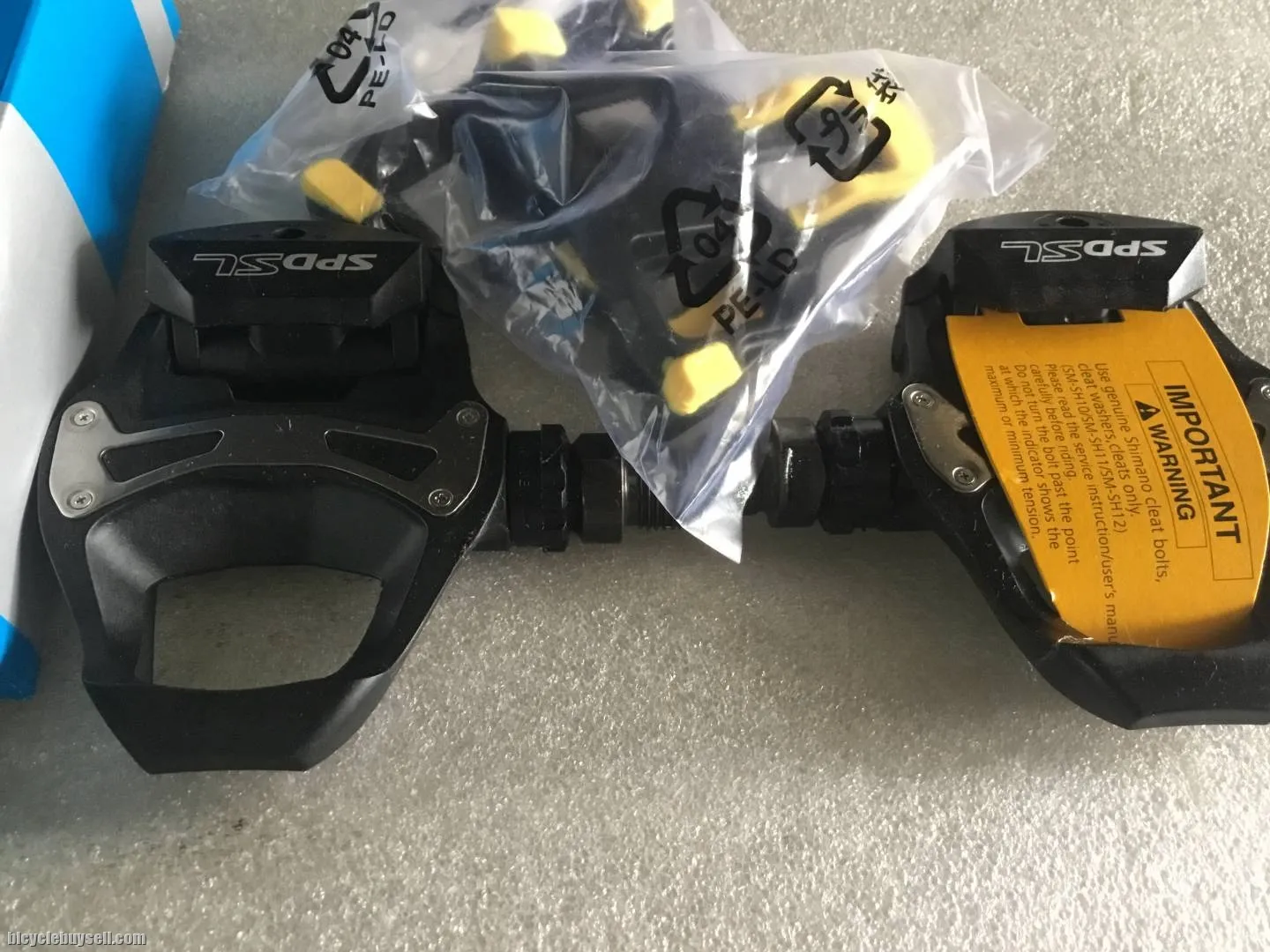 Shimano SPD-SL R550 Clip Pedal @ free pos